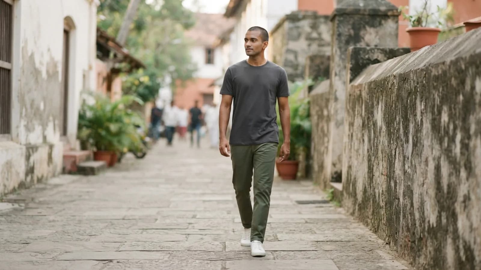 T-Shirt Colours That Hide Sweat (and the Ones That Don't)