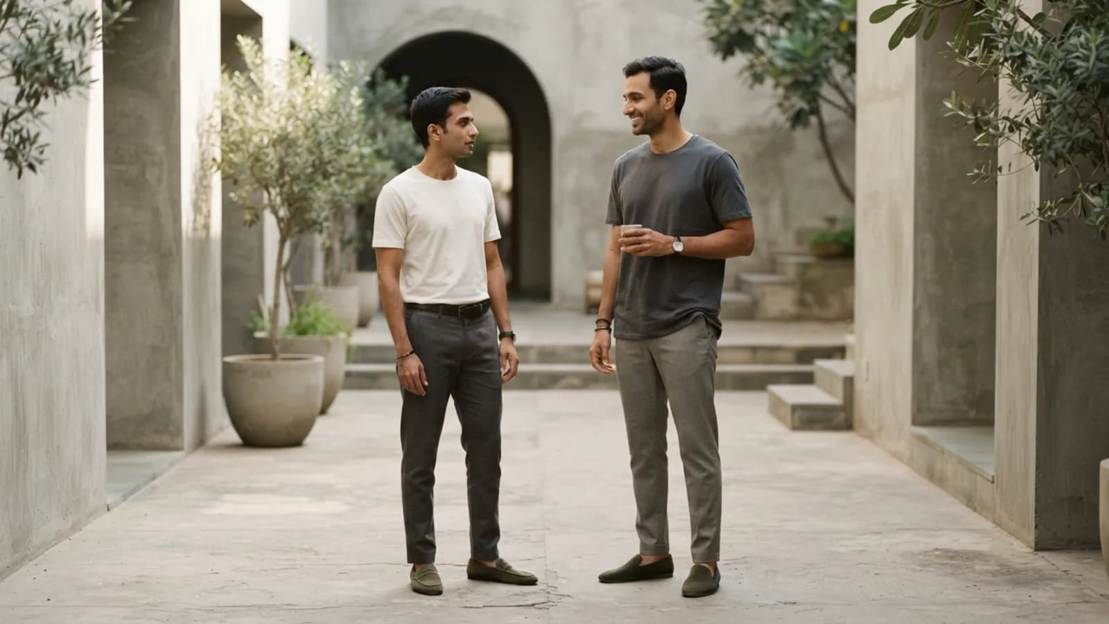 Tucked vs Untucked: The Rule That Isn't a Rule